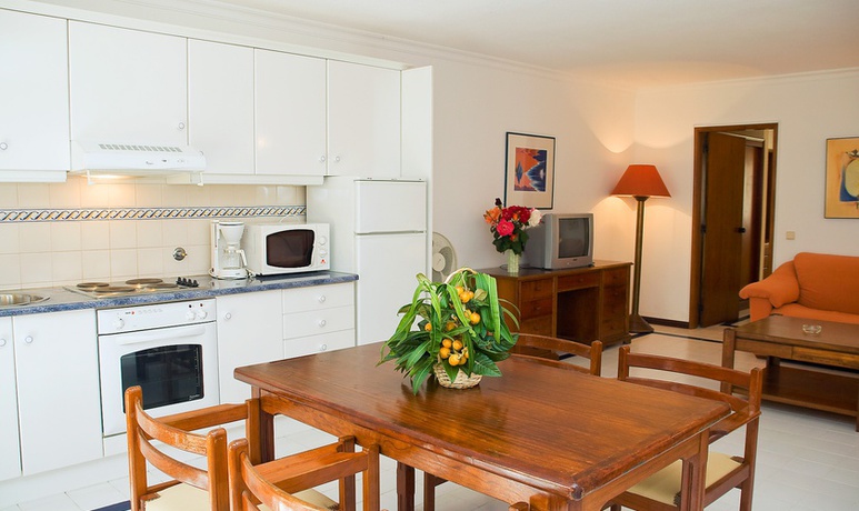 Imagen del bar/restaurante del Apartamentos Da Balaia. Foto 8