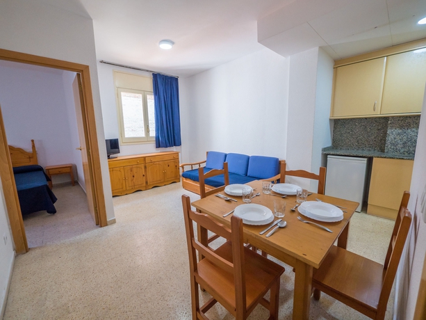Imagen de la habitación del Apartamentos Dalia, Lloret de Mar. Foto 6