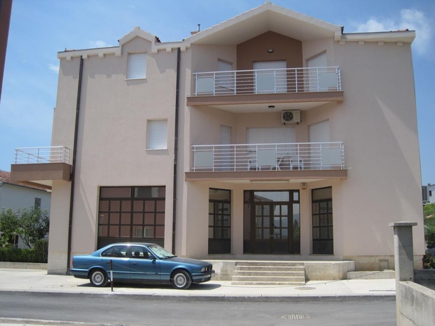 Imagen general del Apartamentos Dalmatino. Foto 3