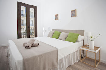 Imagen general del Apartamentos Decô Apartments Barcelona-Eixample. Foto 8