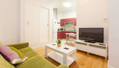 Imagen de los interiores del Apartamentos Descalzos, Centro Hist&oacute;rico Sevilla. Foto 9