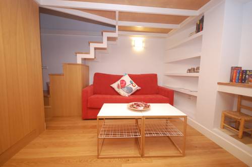 Imagen de los interiores del Apartamentos Descalzos, Centro Hist&oacute;rico Sevilla. Foto 10