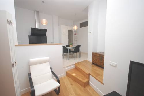 Imagen de la habitación del Apartamentos Descalzos, Centro Hist&oacute;rico Sevilla. Foto 4
