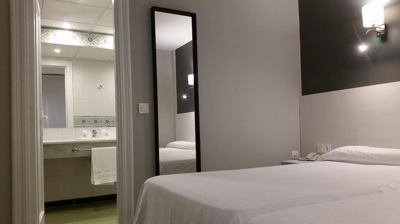 Imagen de la habitación del Apartamentos Destinos De Sol Roquetas De Mar. Foto 3