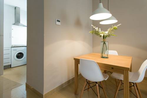 Imagen de los interiores del Apartamentos Diaber Alberto Lista. Foto 7