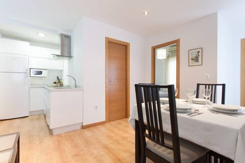 Imagen de los interiores del Apartamentos Diaber Laraña. Foto 10