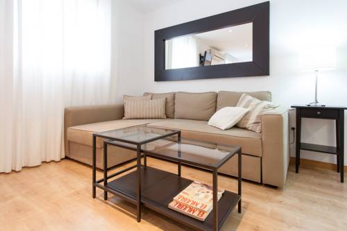 Imagen de los interiores del Apartamentos Diaber Laraña. Foto 11