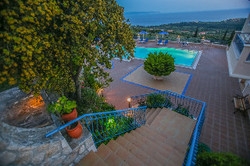 Imagen de la piscina del Apartamentos Dianas Studios. Foto 8