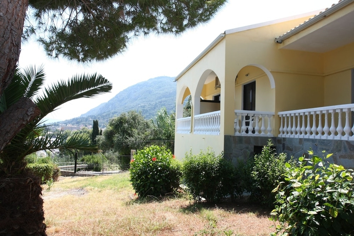 Imagen de la habitación del Apartamentos Dimitra Studios. Foto 8