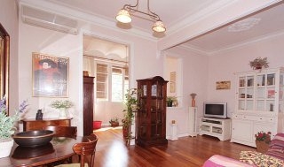 Imagen de los interiores del Apartamentos Diputacio. Foto 5