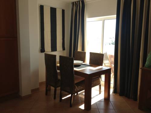 Imagen de la habitación del Apartamentos Do Mar, Cabanas de Tavira. Foto 14