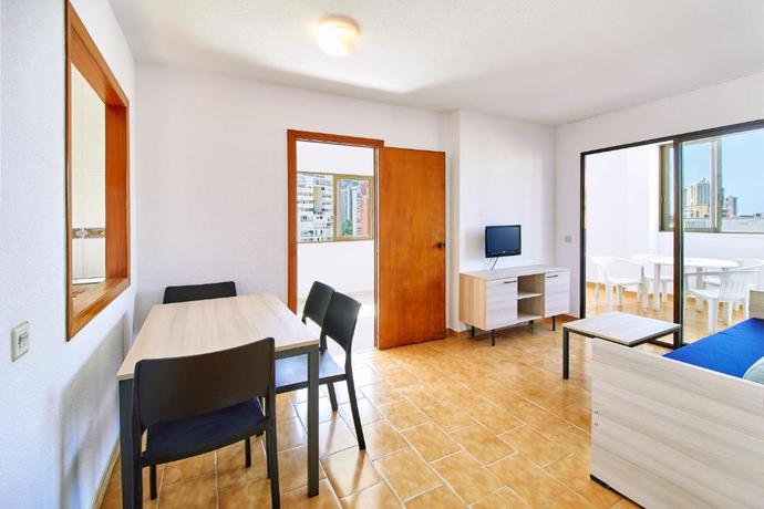 Imagen de la habitación del Apartamentos Don Gregorio, Benidorm - Playa Levante. Foto 2