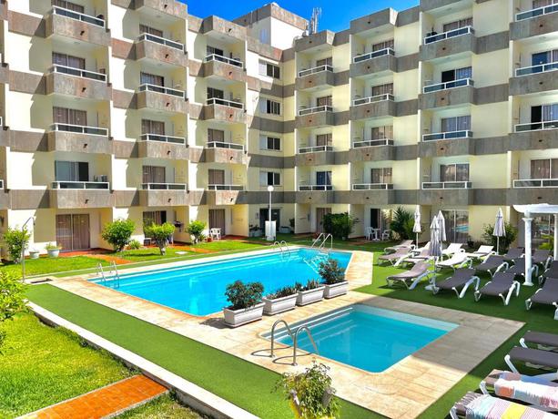 Imagen de los exteriores del Apartamentos Don Gregorio, Playa del Inglés. Foto 10