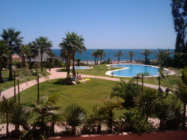 Imagen de los exteriores del Apartamentos Don Juan Beach Resort. Foto 9