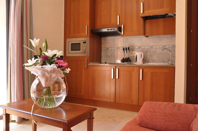 Imagen de la habitación del Apartamentos Don Juan Beach Resort. Foto 5