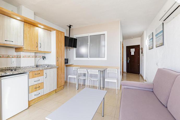 Imagen de la habitación del Apartamentos Doramar. Foto 9