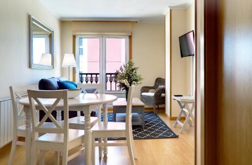 Imagen de los interiores del Apartamentos Duerming Sea View Viveiro. Foto 8