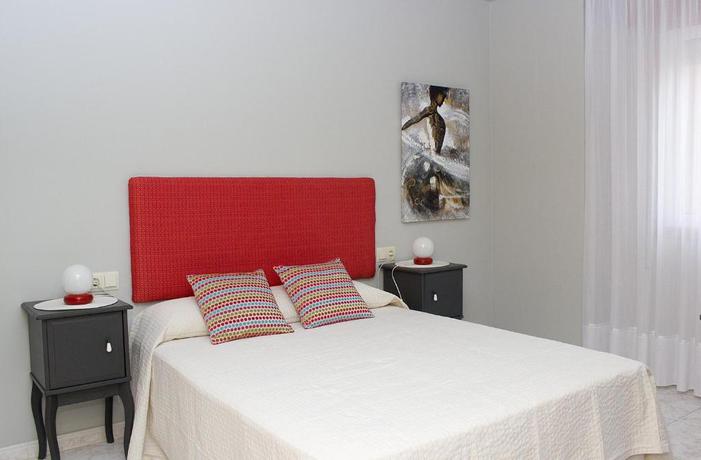 Imagen general del Apartamentos Dunamar. Foto 13