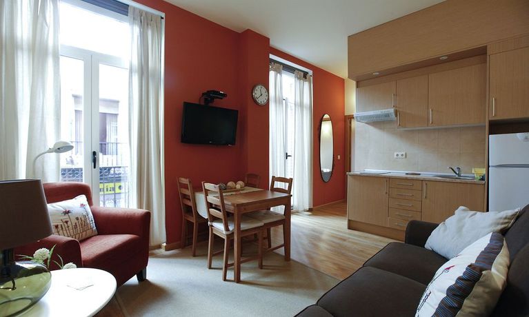 Imagen de la habitación del Apartamentos Duque De Alba. Foto 6