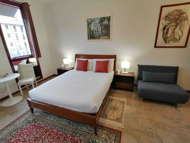 Imagen general del Apartamentos EGO' Residence Ferrara & City Center. Foto 12
