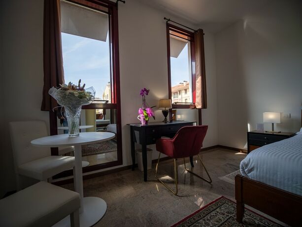 Imagen general del Apartamentos EGO' Residence Ferrara & City Center. Foto 17