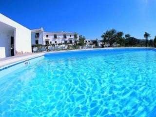 Imagen de la piscina del Apartamentos EL MOLINO DE MORILLAS. Foto 6
