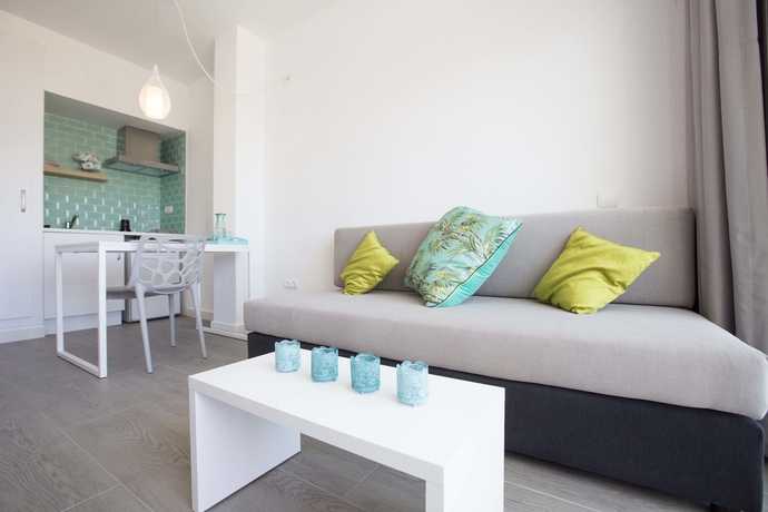 Imagen de la habitación del Apartamentos ENDLSS BEACH & DISCO HOTEL IBIZA Adults Only. Foto 7