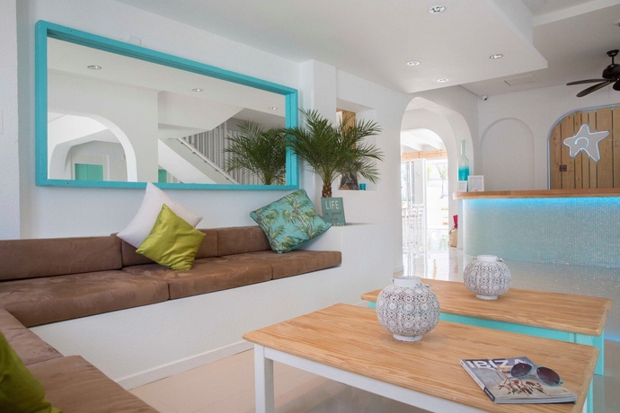 Imagen de los interiores del Apartamentos ENDLSS BEACH & DISCO HOTEL IBIZA Adults Only. Foto 19