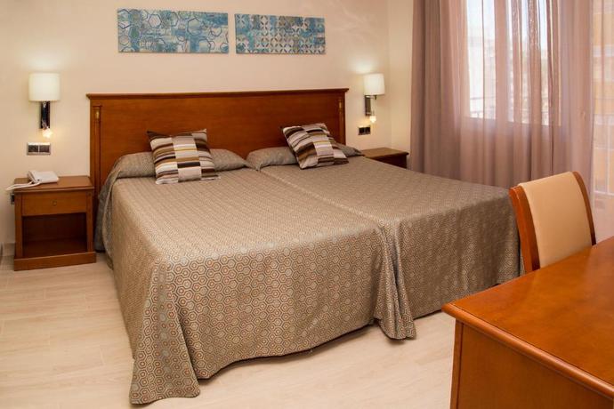 Imagen de la habitación del Apartamentos Ecuador Park. Foto 3