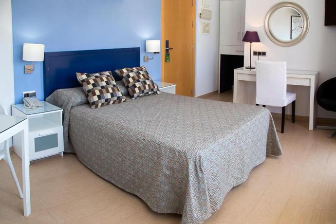 Imagen de la habitación del Apartamentos Ecuador Park. Foto 4