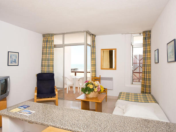 Imagen de la habitación del Apartamentos Edificio Albufeira. Foto 5