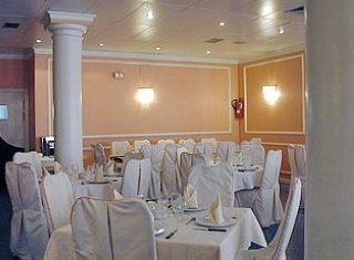 Imagen del bar/restaurante del Apartamentos Edinburgh Apartments. Foto 3