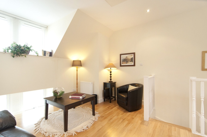 Imagen de los interiores del Apartamentos Edinburgh Church Apartments. Foto 16