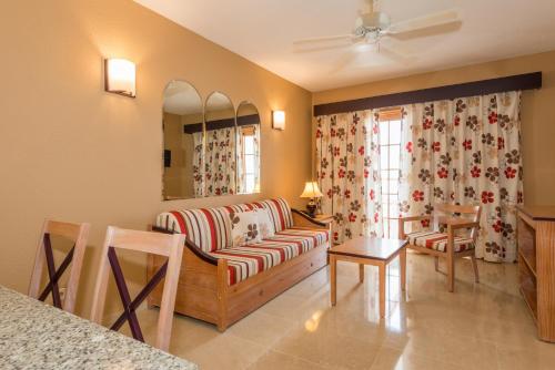 Imagen de la habitación del Apartamentos El Beril Costa Adeje. Foto 15