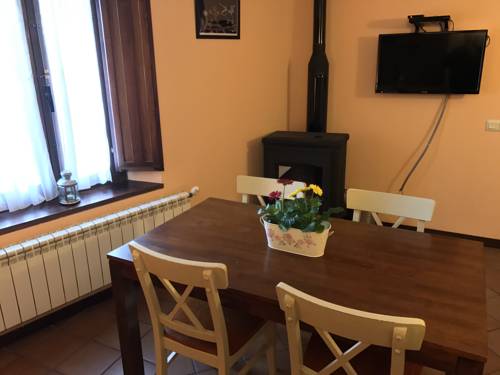 Imagen de la habitación del Apartamentos El Bulin de Robregordo. Foto 5