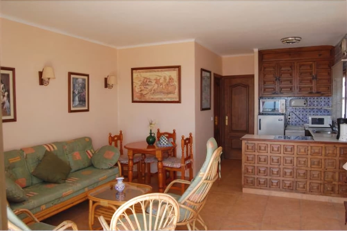 Imagen de la habitación del Apartamentos El Capistrano. Foto 10