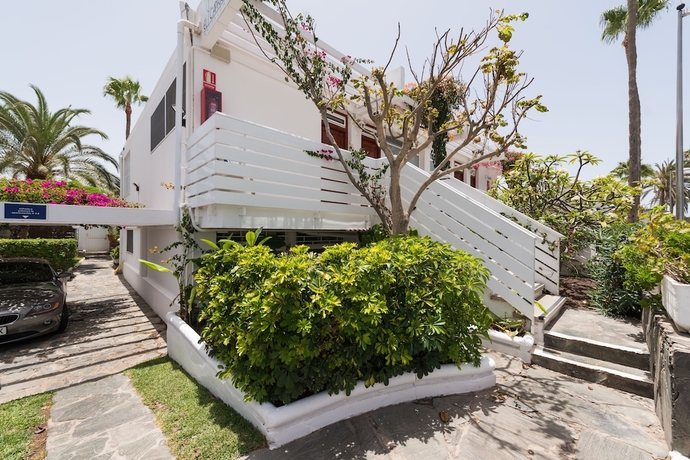 Imagen general del Apartamentos El Capricho. Foto 3