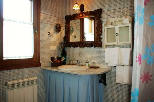 Imagen de la habitación del Apartamentos El Capricho de Gonzalo. Foto 11