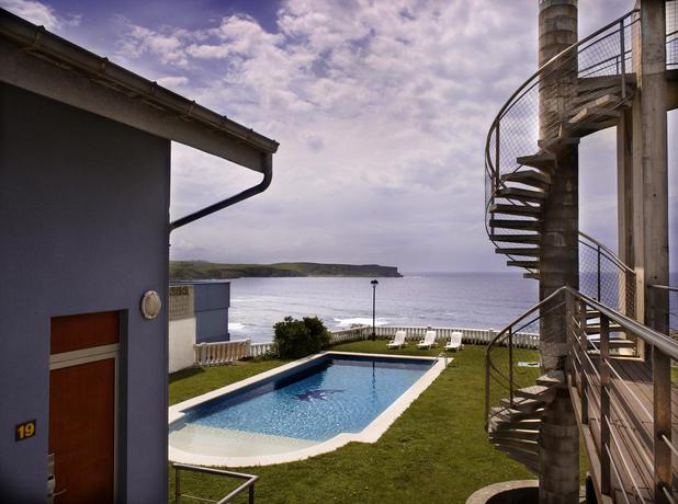 Imagen de los exteriores del Apartamentos El Caserio, Suances. Foto 6