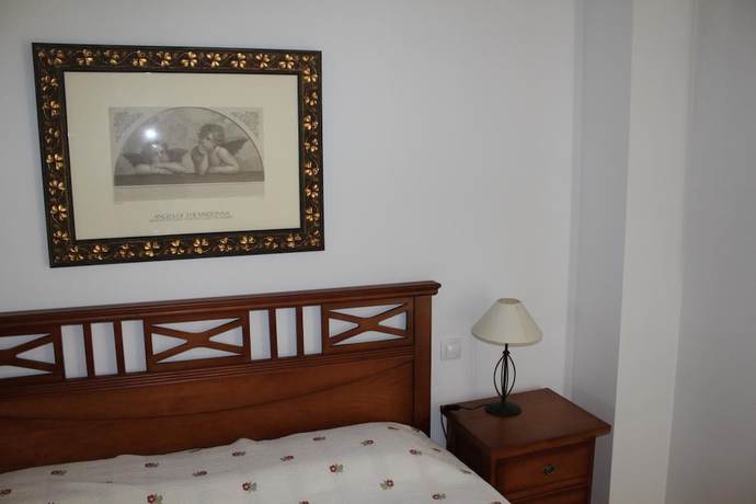 Imagen de la habitación del Apartamentos El Cid, Burgos. Foto 13