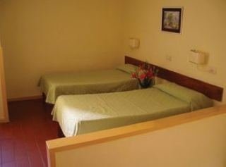 Imagen de la habitación del Apartamentos El Cortijo, Playa de las Americas. Foto 3