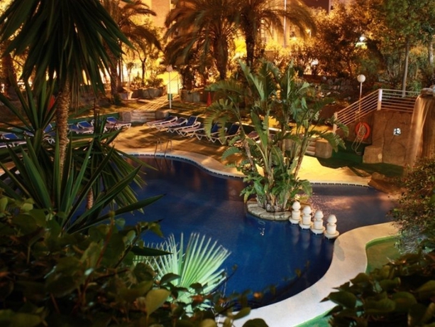 Imagen general del Apartamentos El Faro, Benidorm - Playa Poniente. Foto 4