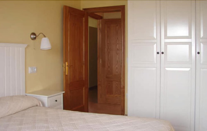 Imagen de la habitación del Apartamentos El Guindal. Foto 9