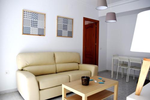 Imagen general del Apartamentos El Jardin BeNerja. Foto 1