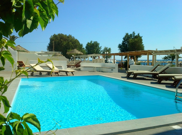 Imagen de la piscina del Apartamentos El Mar Villas. Foto 12