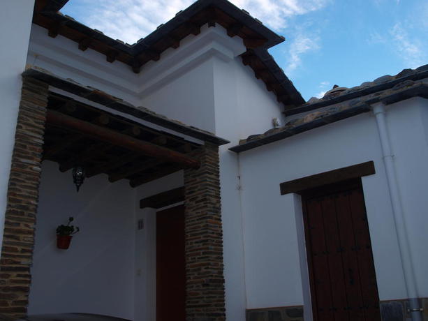 Imagen de los exteriores del Apartamentos El Mirador, Berchules (Alpujarra). Foto 20