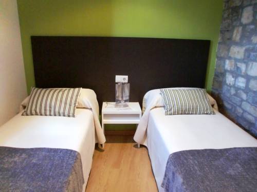 Imagen de la habitación del Apartamentos El Mirador de Ainsa. Foto 7