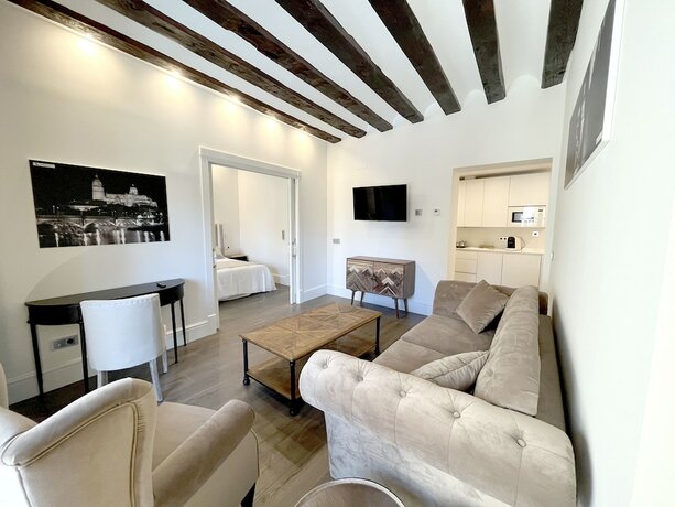 Imagen general del Apartamentos El Mirador del Poeta. Foto 3