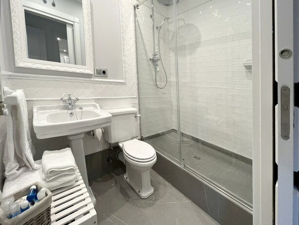 Imagen de la habitación del Apartamentos El Mirador del Poeta. Foto 16