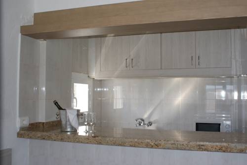 Imagen de la habitación del Apartamentos El Moro. Foto 6